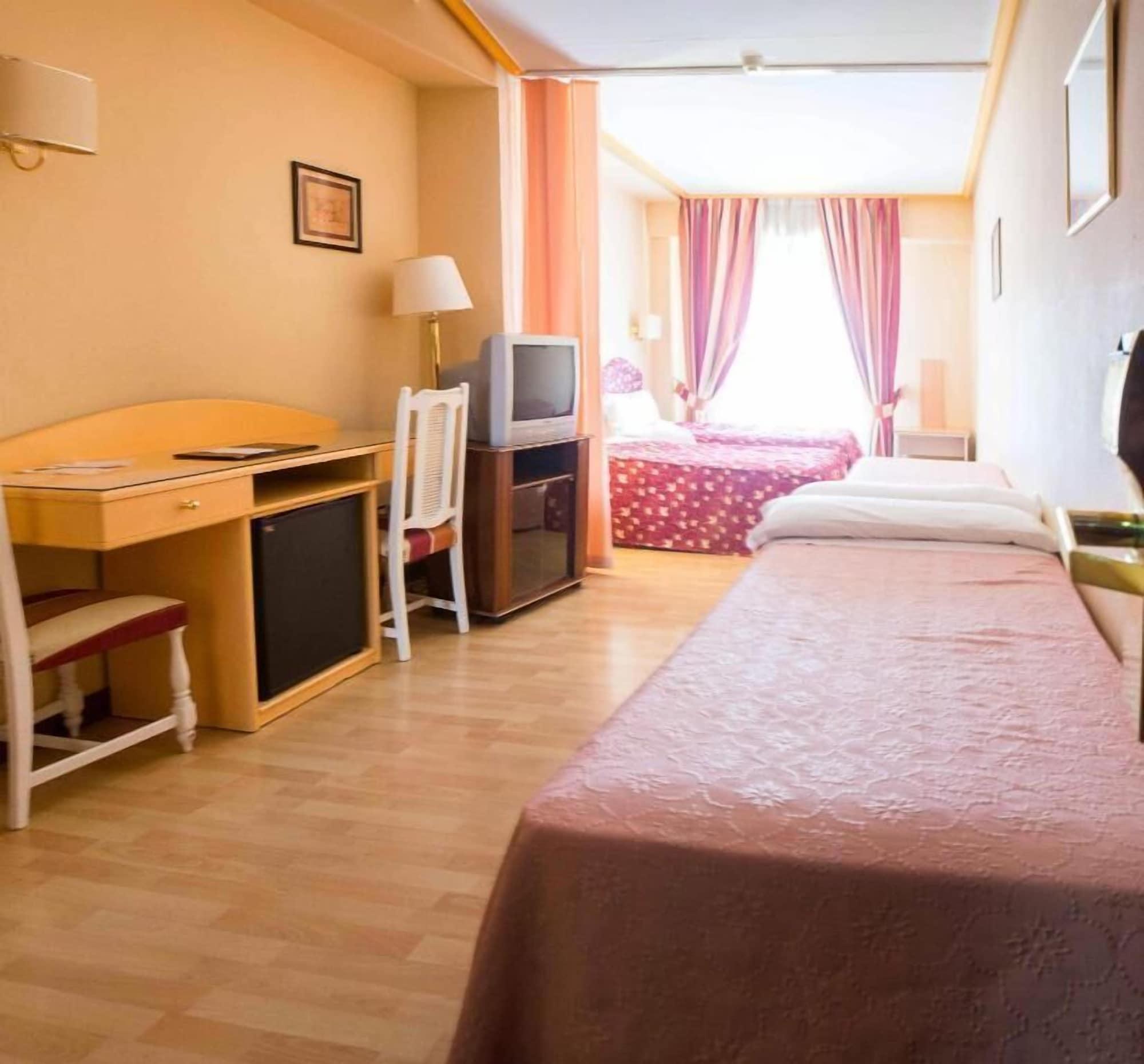 Hotel Tibur Zaragoza Exterior photo