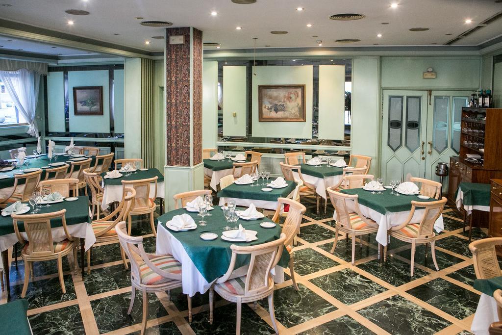 Hotel Tibur Zaragoza Exterior photo